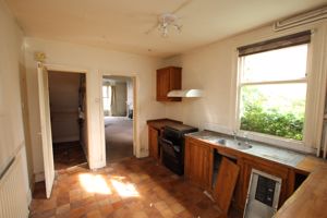 Kitchen- click for photo gallery